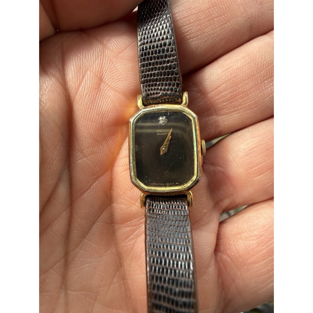 Vintage Seiko 1400-0520R Ladies Quartz Black Diamond Dial Gold Tone Watch AS IS